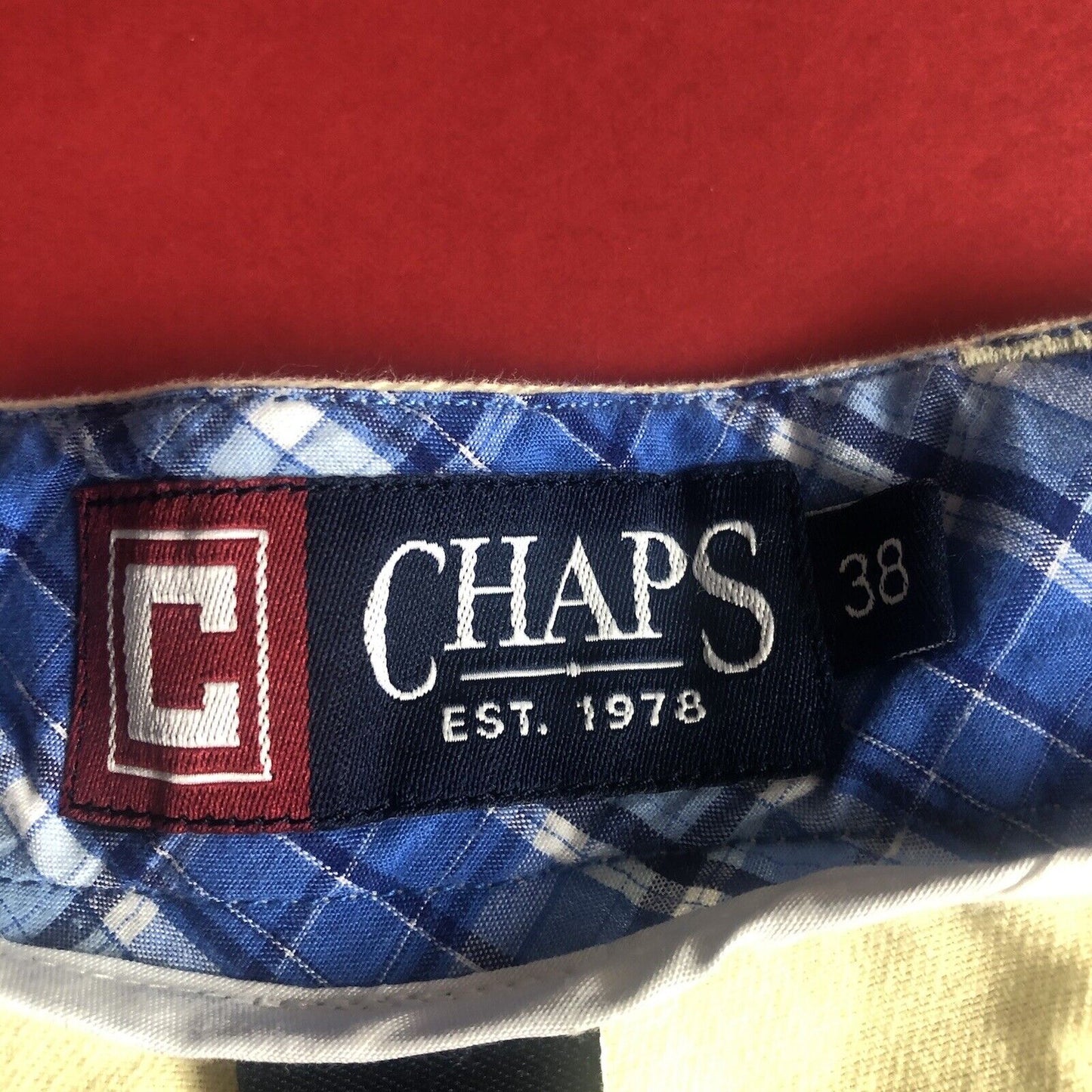 Chaps Shorts Mens Size 38 Color Yellow. 0022