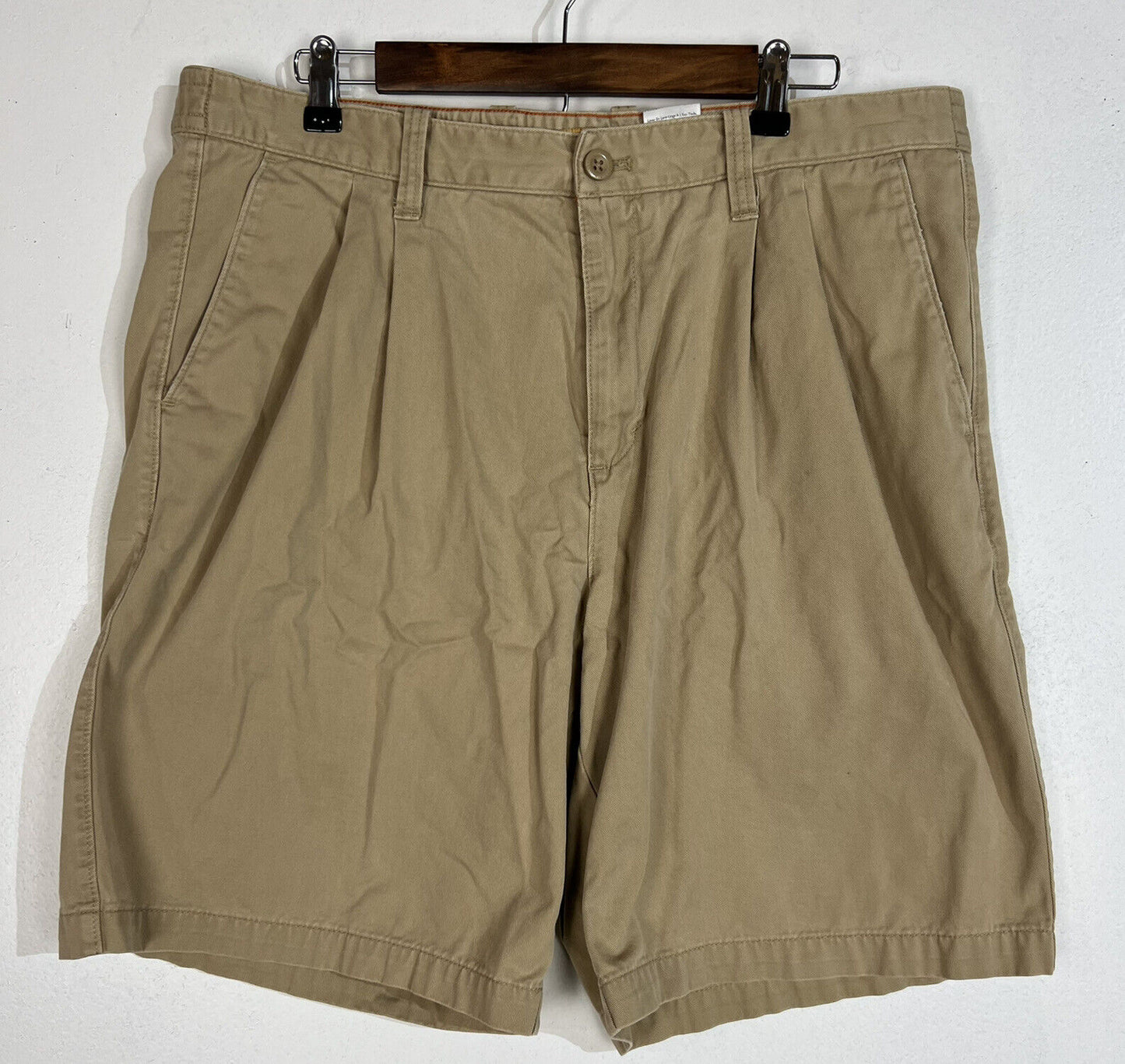 Eddie Bauer Men’s Chino Shorts Size 34 Tall Beige (Pre Owned)