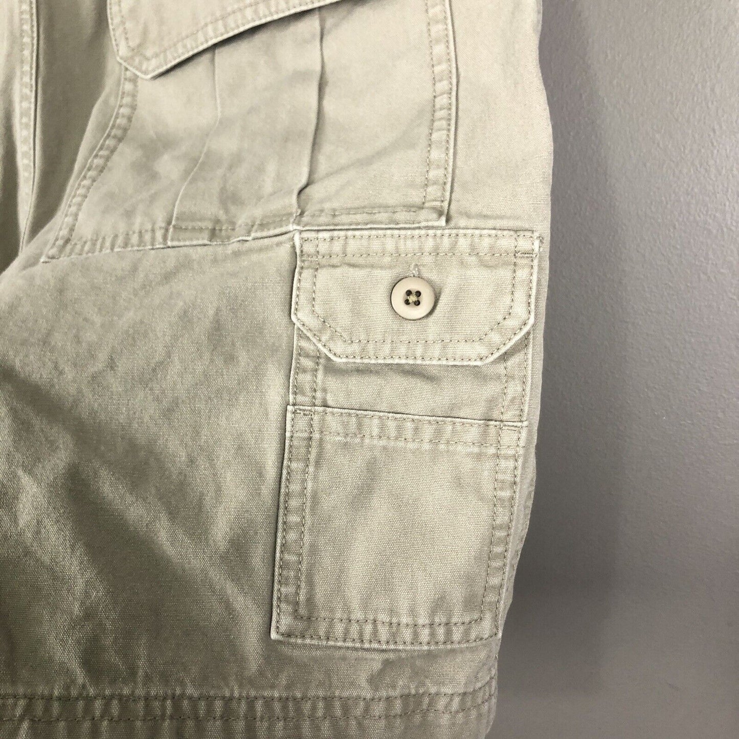 Cabelas Men’s Cargo Shorts Size 38W Color Beige Heavyweight