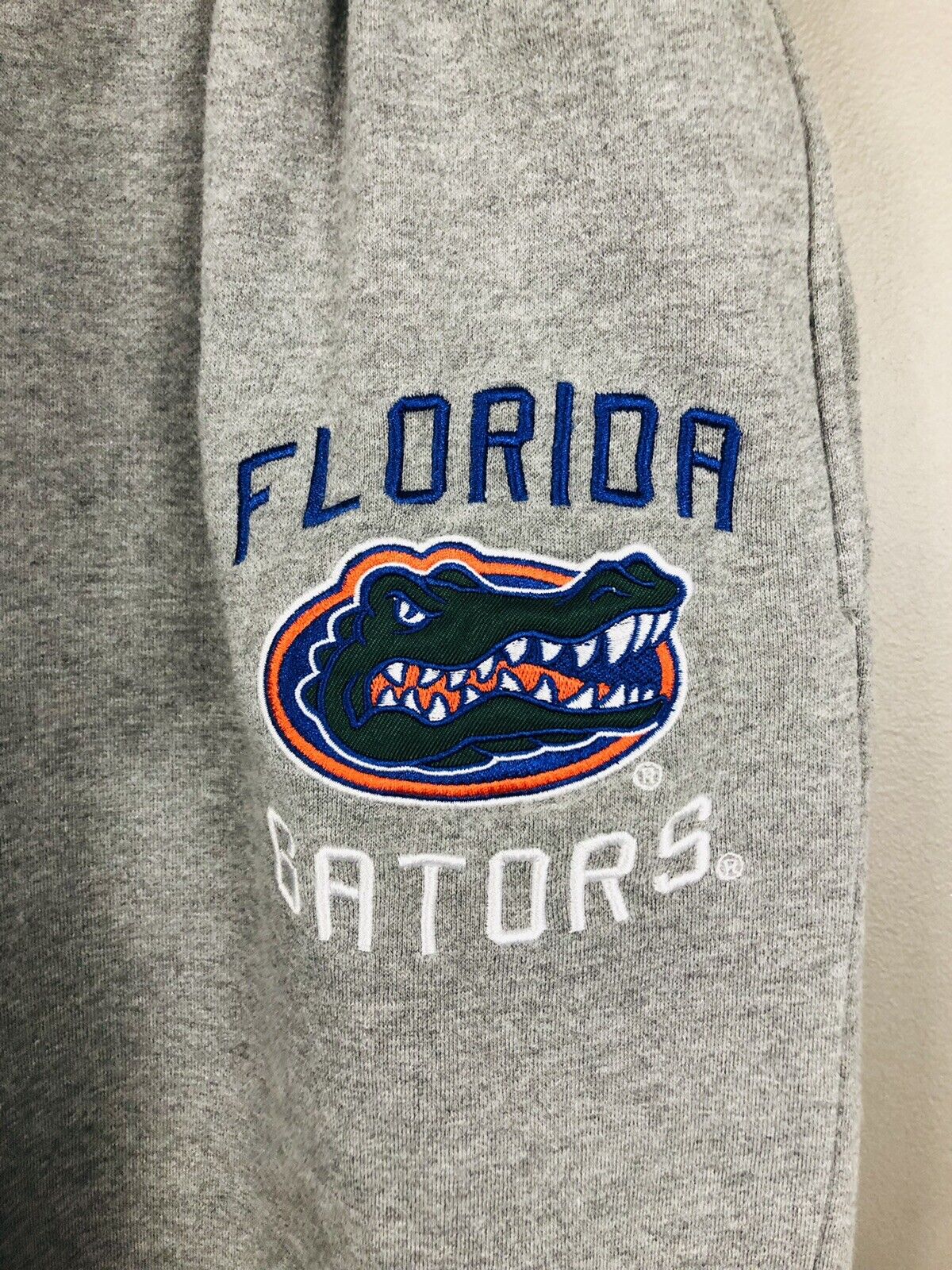 Stadium Athletics Florida Gators Women’s Large Embroidered Grey Athletic