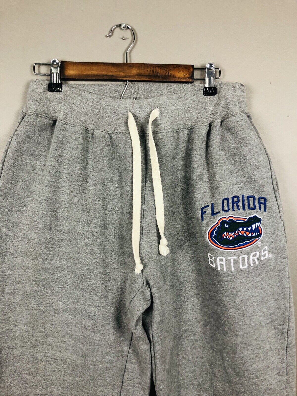 Stadium Athletics Florida Gators Women’s Large Embroidered Grey Athletic