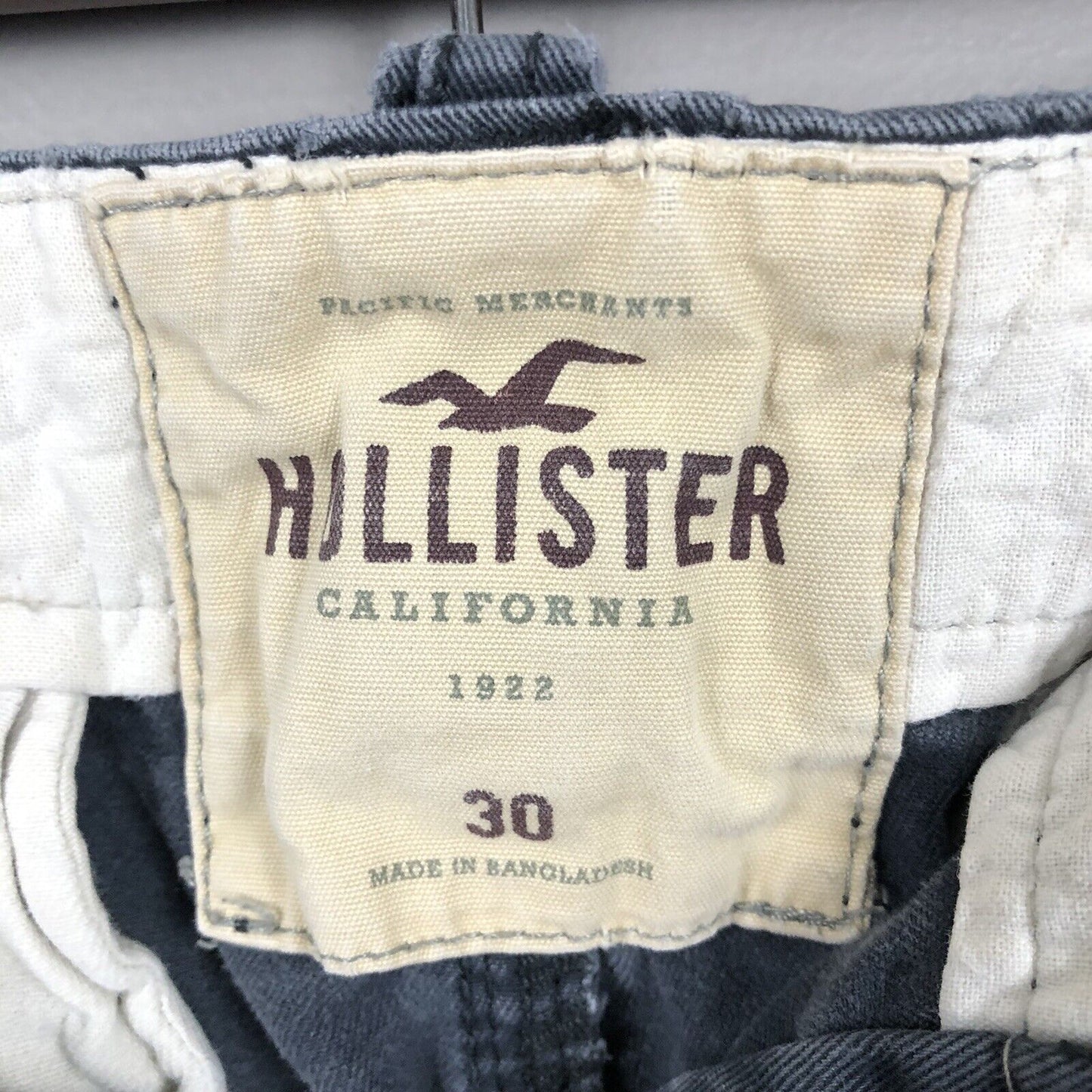 Hollister Men’s Chino Shorts Size 30 Color Gray
