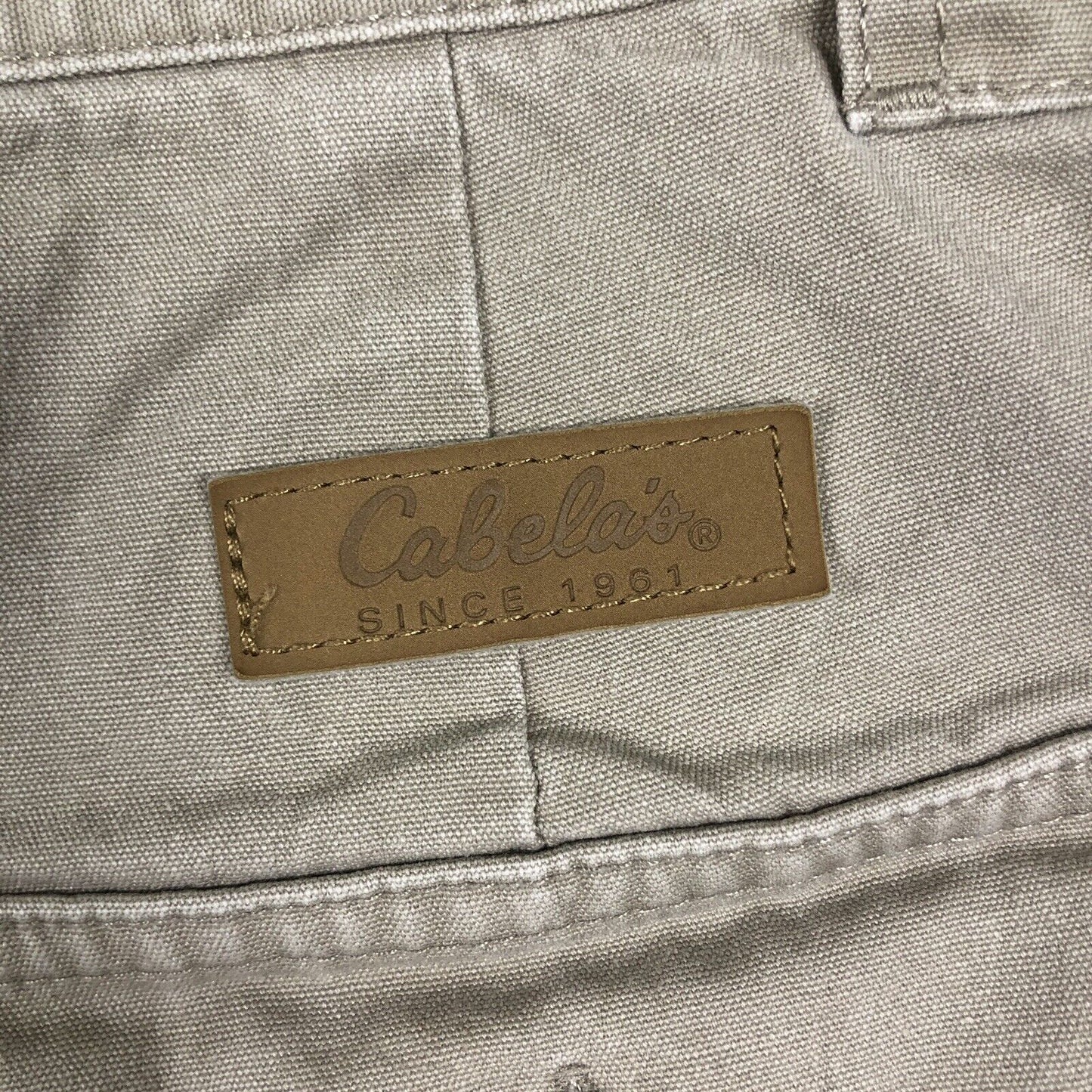 Cabelas Men’s Cargo Shorts Size 38W Color Beige Heavyweight