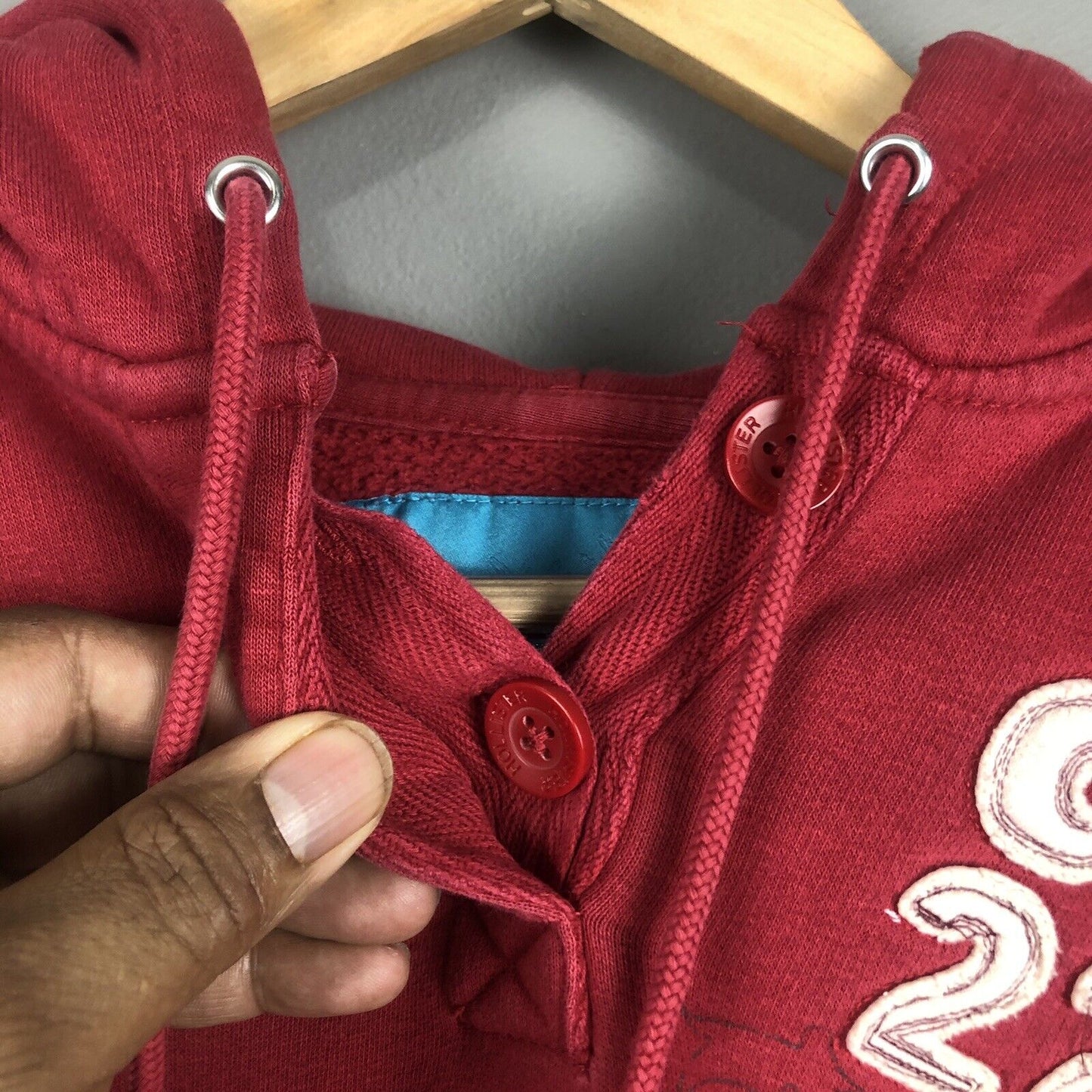 Hollister Juniors Pullover Hoodie Size Medium Red Long Sleeve Heavyweight