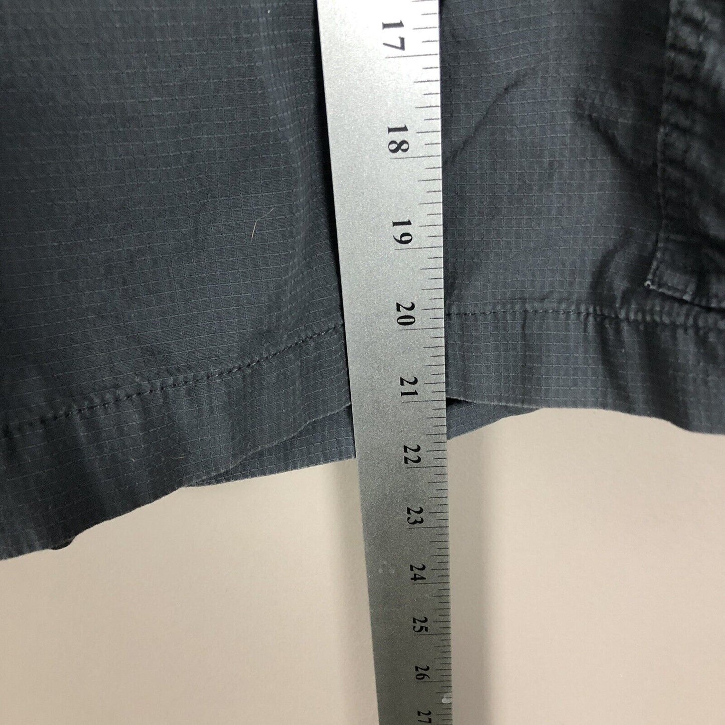 Chaps Men’s Cargo Shorts Size 44w Gray Casual