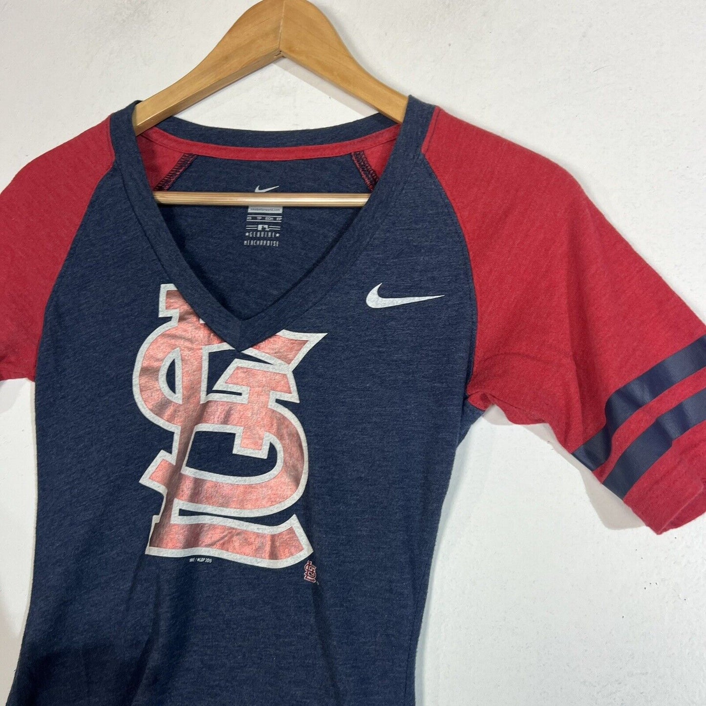 Nike St Louis Cardinals Shirt Women’s Size XS Multicolor Short Sleeve V Neck