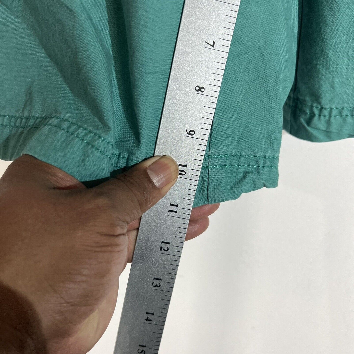 Izod Men’s Seaside Poplin Chino Short Size 30w Color Green (Pre Owned)