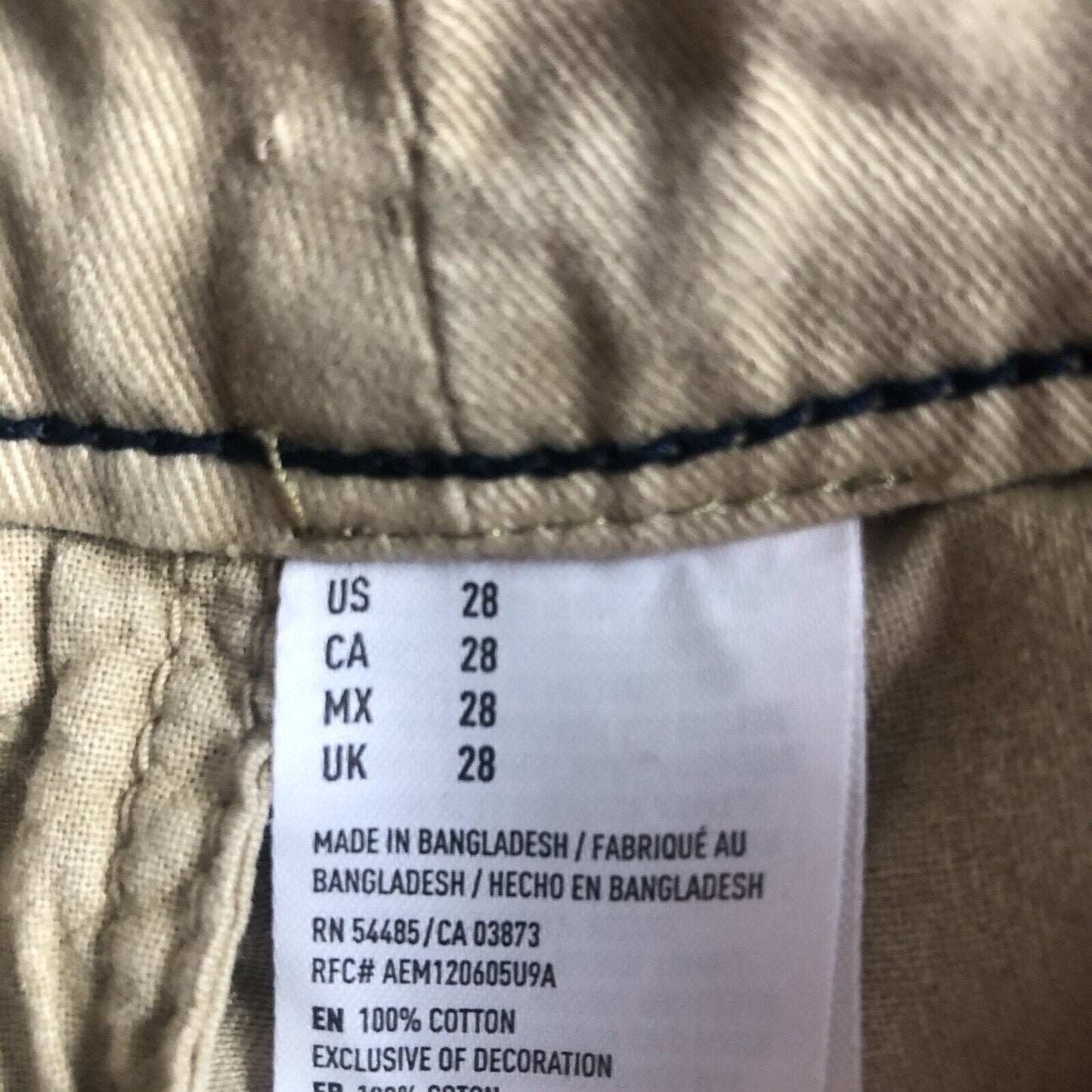 American Eagle Longer Length Shorts Mens Size 28 Color Khaki. 0017