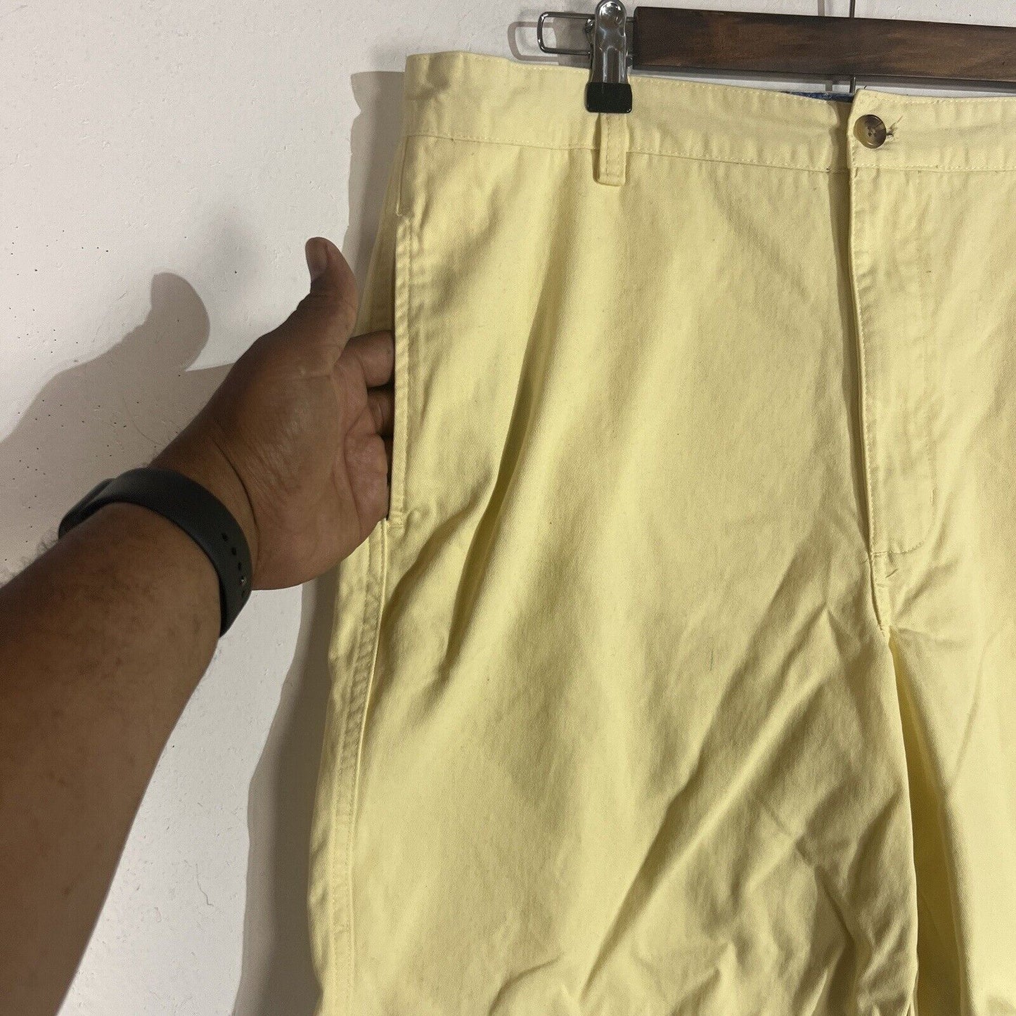 Chaps Chino Shorts Men’s Size 38 Color Yellow Casual