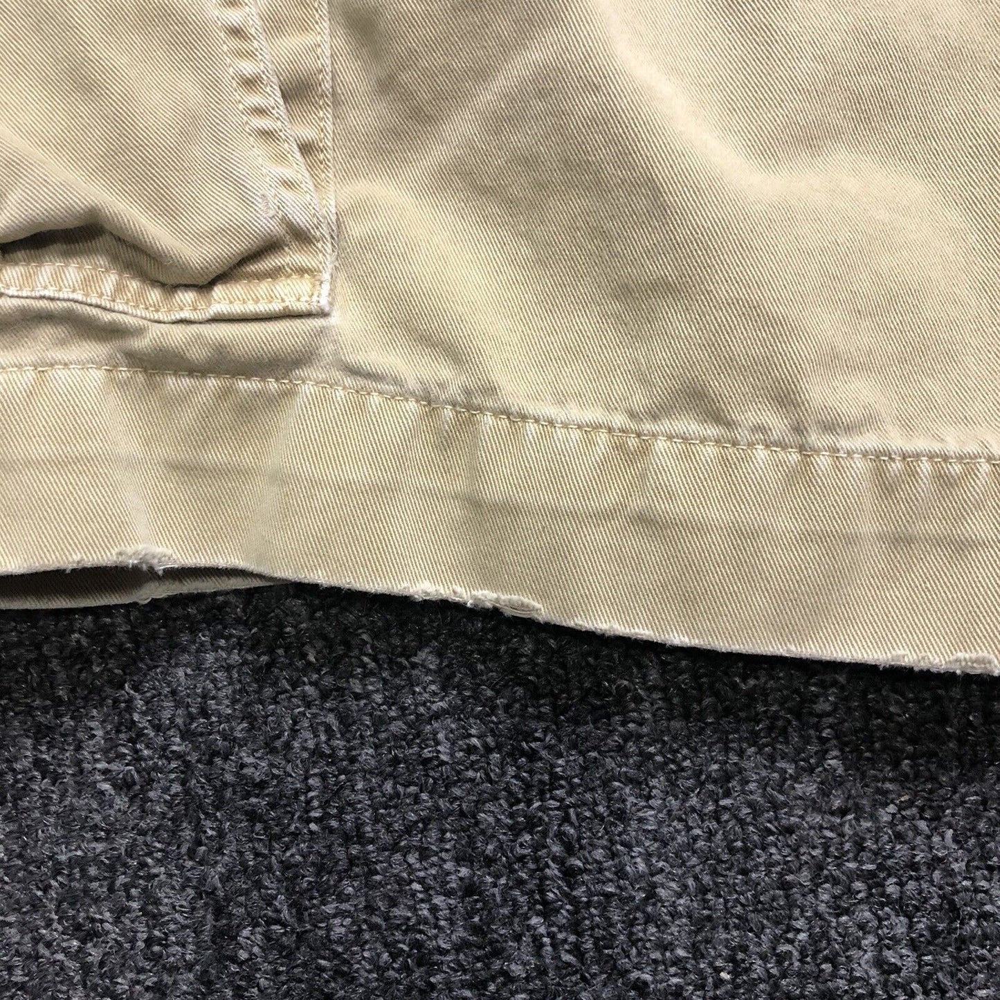 American Eagle Shorts Mens Size 33 Color Khaki. 1715300