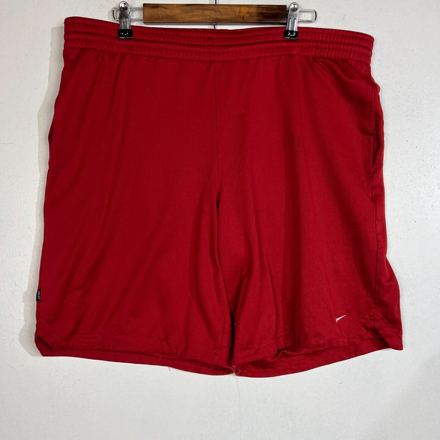 Nike Basketball Shorts Men's Size XL Color Red Drawstring