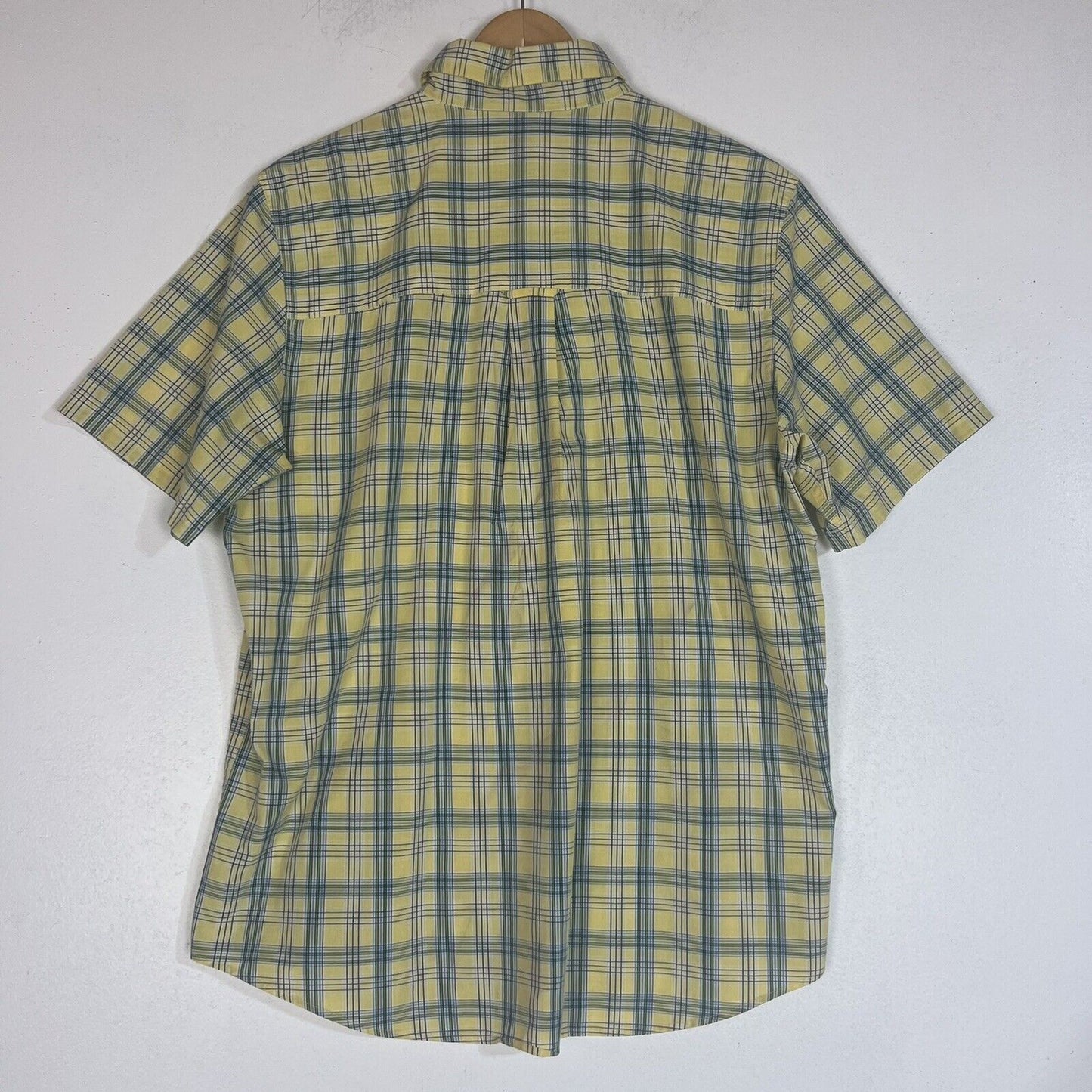 Chaps Men’s Short Sleeve Shirt Size M Multicolor (Pre-Owned) Button Up