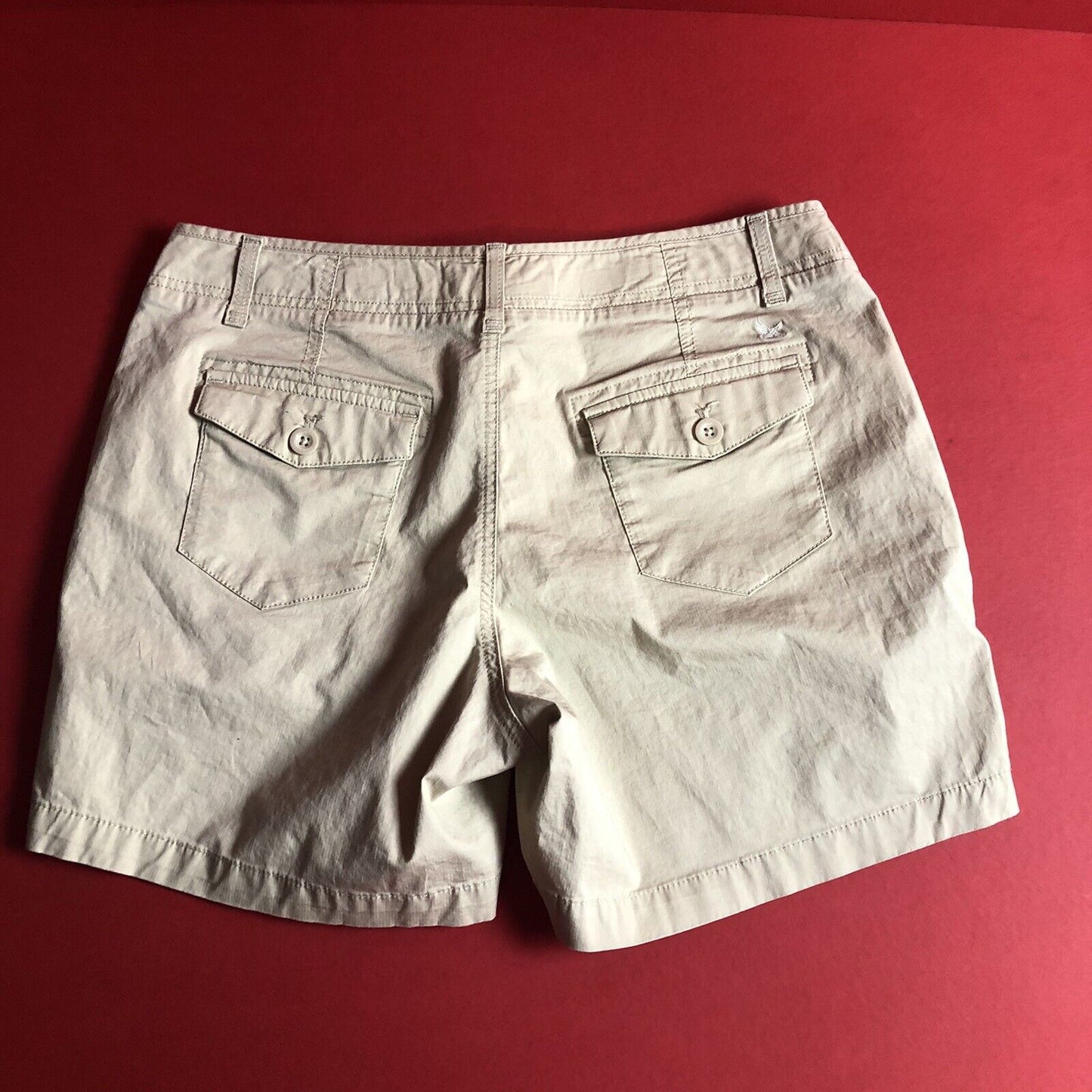 Eddie Bauer Short Womens Size 8 Color Khaki. 0431