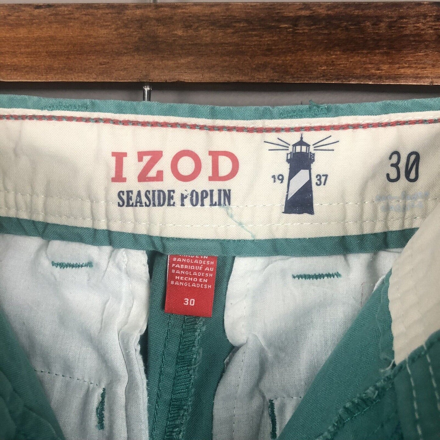 Izod Men’s Chino Shorts Size 30W Color Green