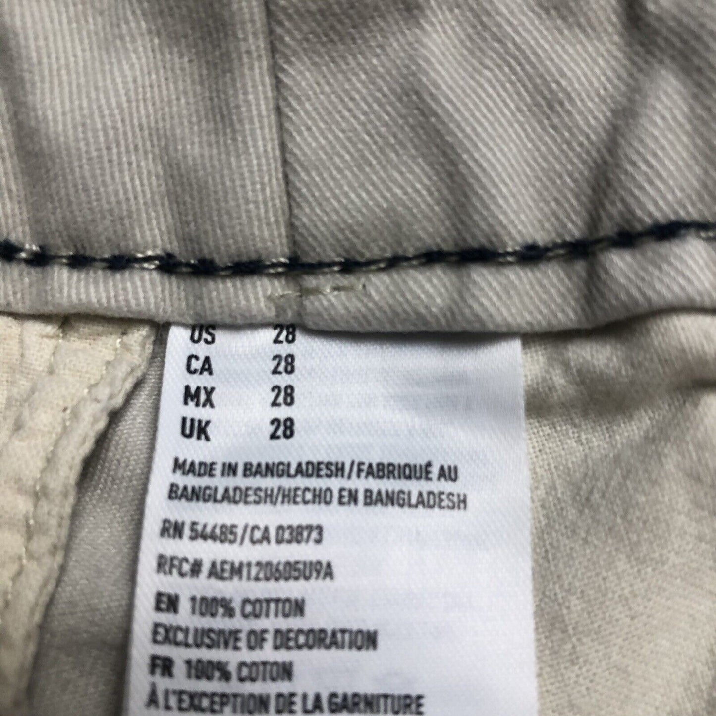 American Eagle Classic Shorts Mens Size 28 Color Khaki. 1302300