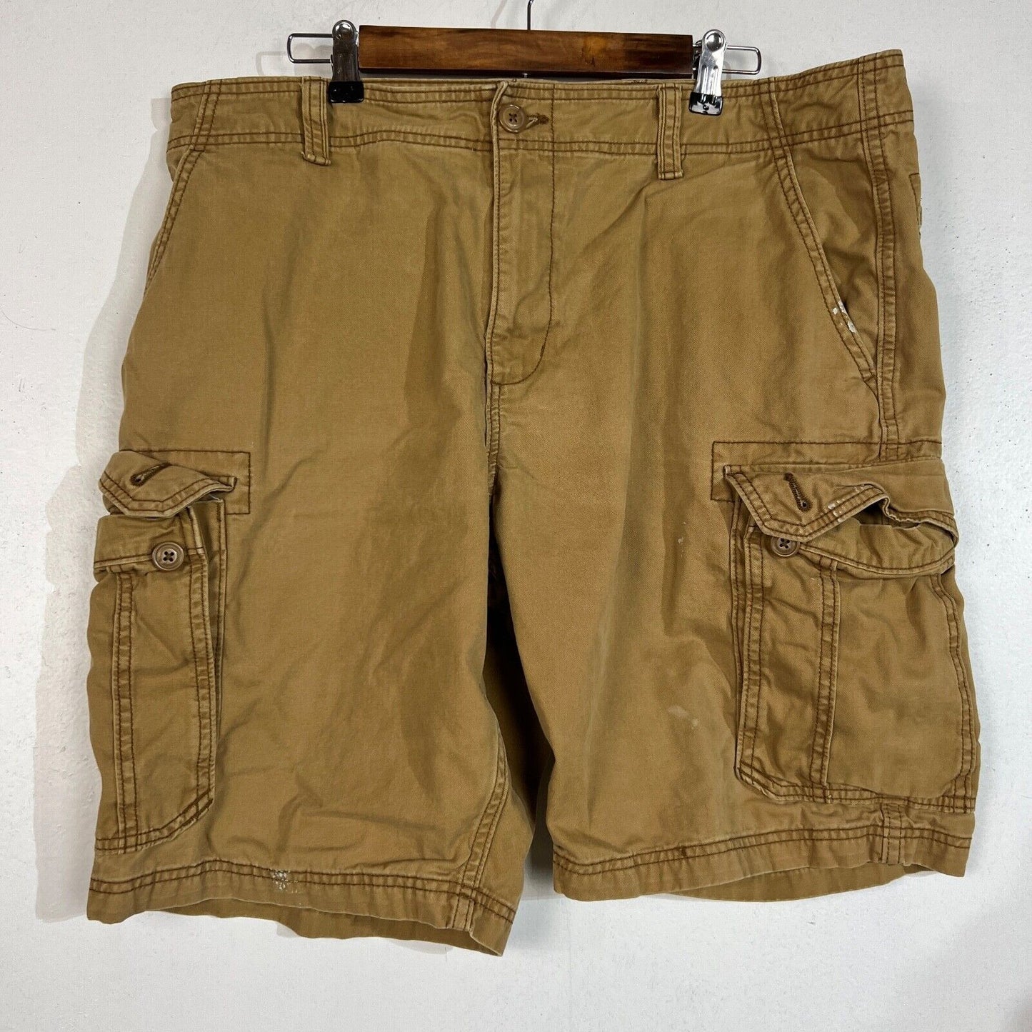 Old Navy Shorts Men's Size 38 Color Beige Cargo Heavyweight