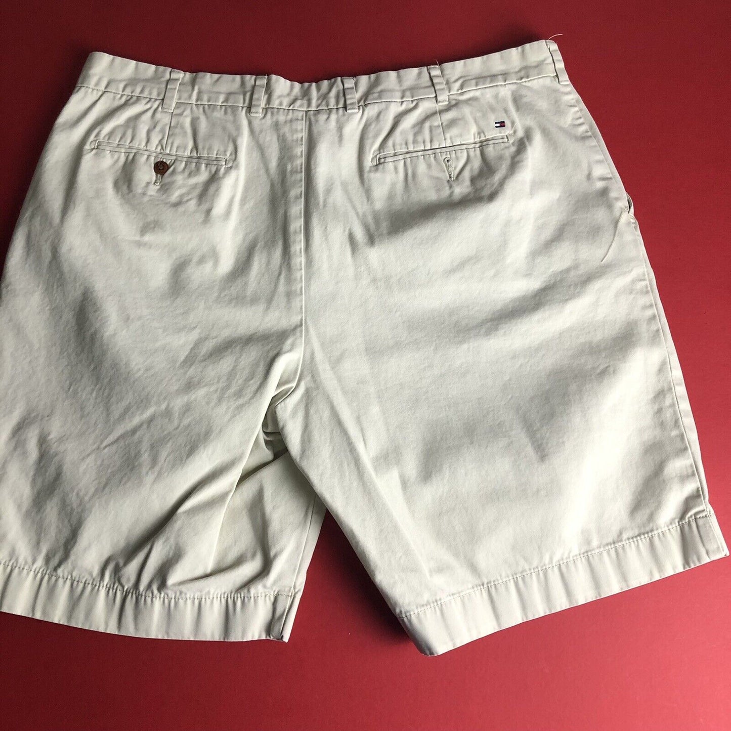 Tommy Hilfiger TH Short Classic Fit Mens Size 40 Color Khaki. 1221300
