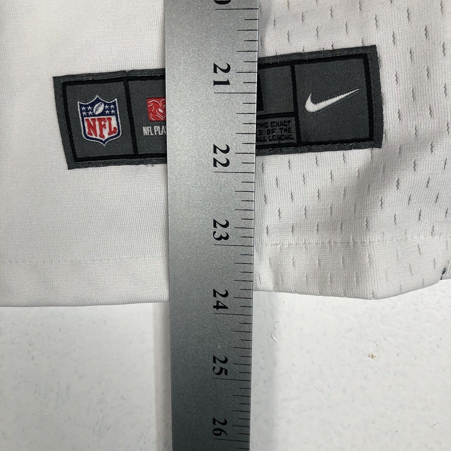Nike NFL Seahawks Jersey Unisex Youth M White Short Sleeve Lightweight Pre-Owned