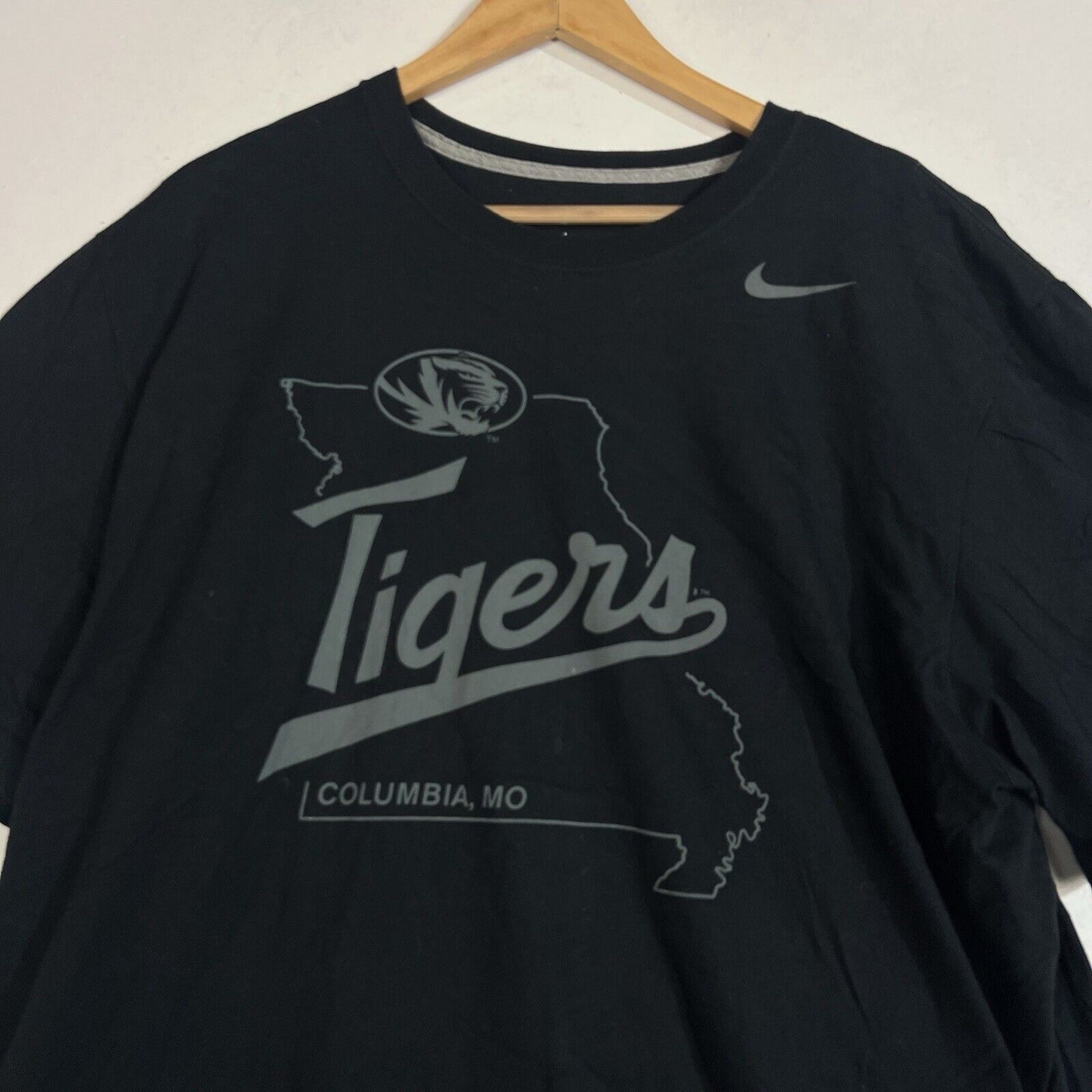 Nike Mizzou T-shirt Men’s 2XL Multicolor Short Sleeve Tee