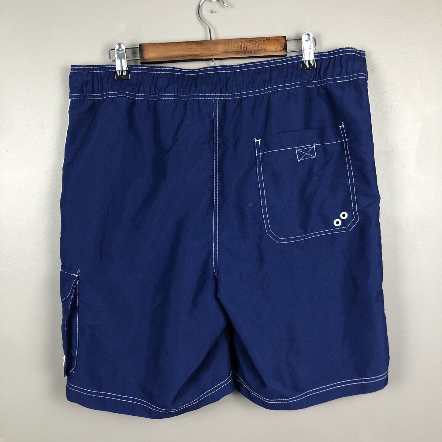 Chaps Men’s Swim Trunks Size Large Blue And White