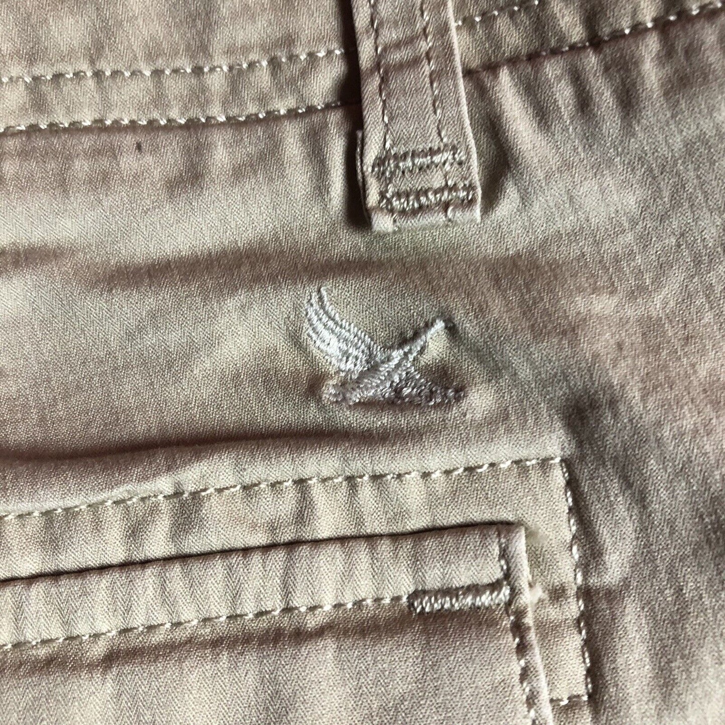 Eddie Bauer Short Womens Size 8 Color Khaki. 0431