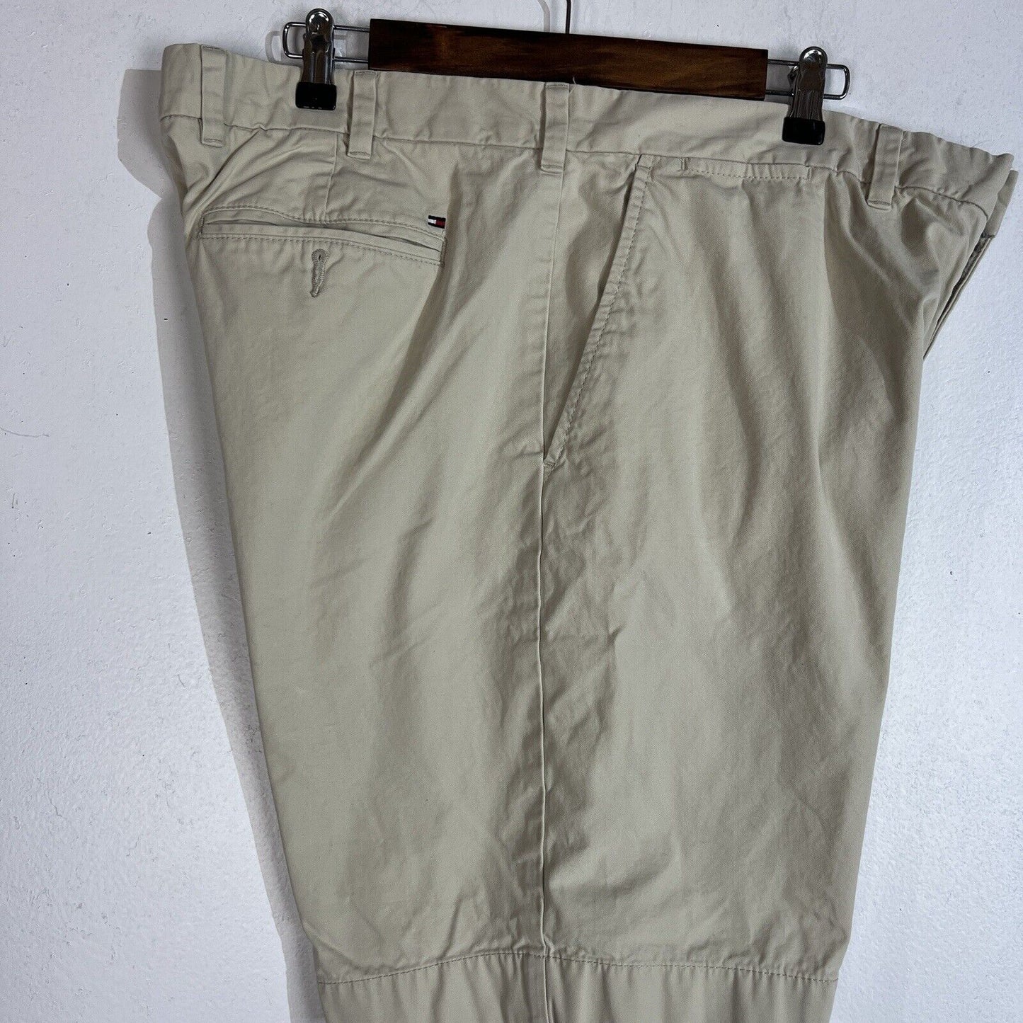 Tommy Hilfiger Chino Shorts Men’s Size 38 Color Beige Flat Front