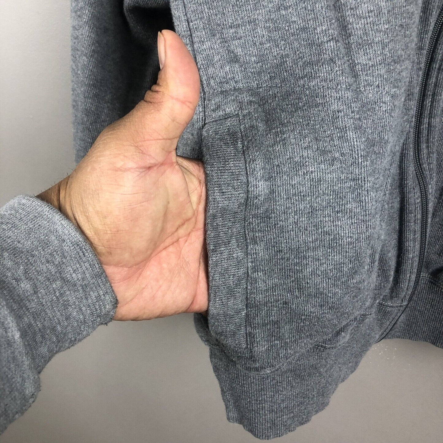 Izod Men’s Sweater Size Large Gray Full Zip Long Sleeve Heavyweight