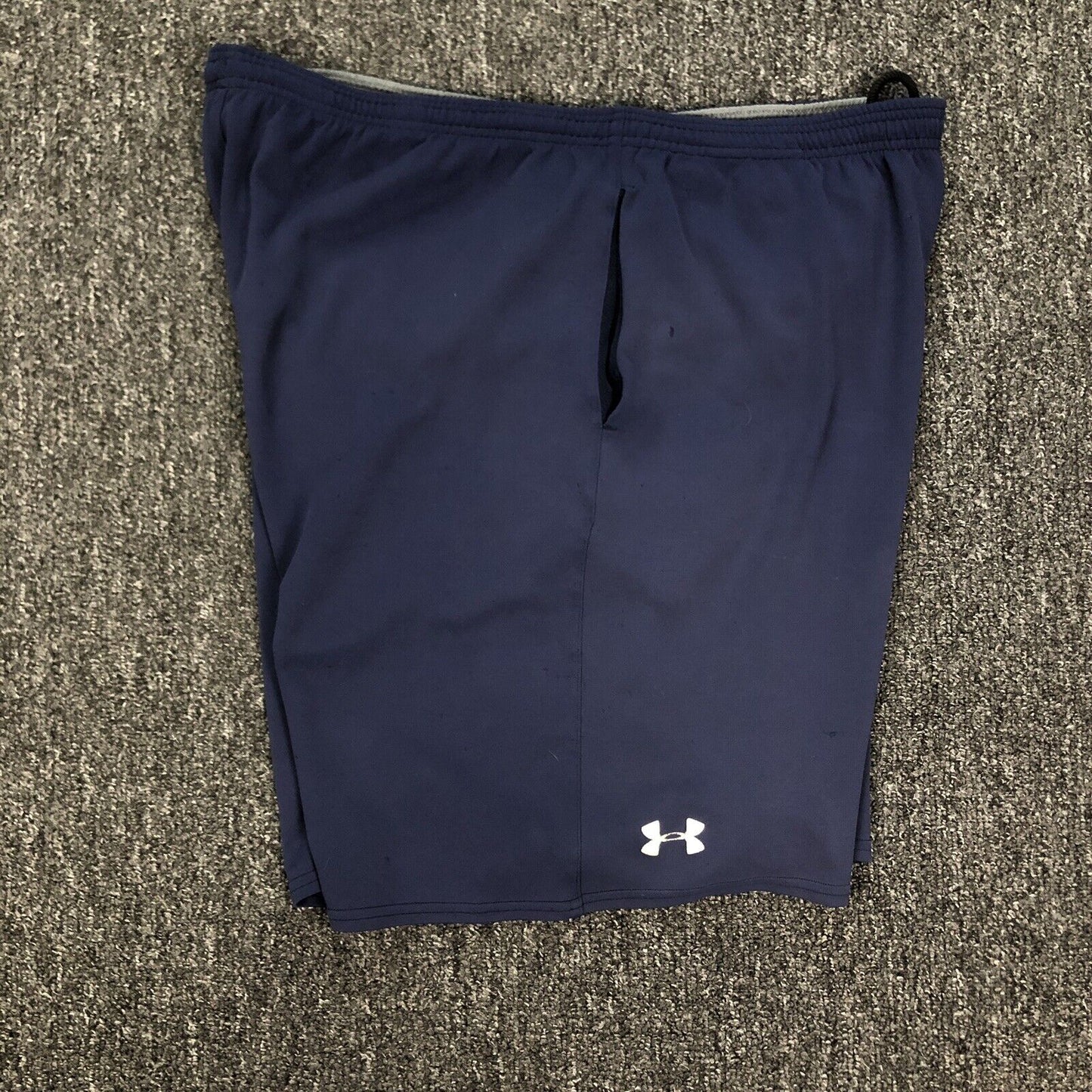 Vintage Under Armour Shorts Men’s Size XL Color Blue Athletic Drawstring