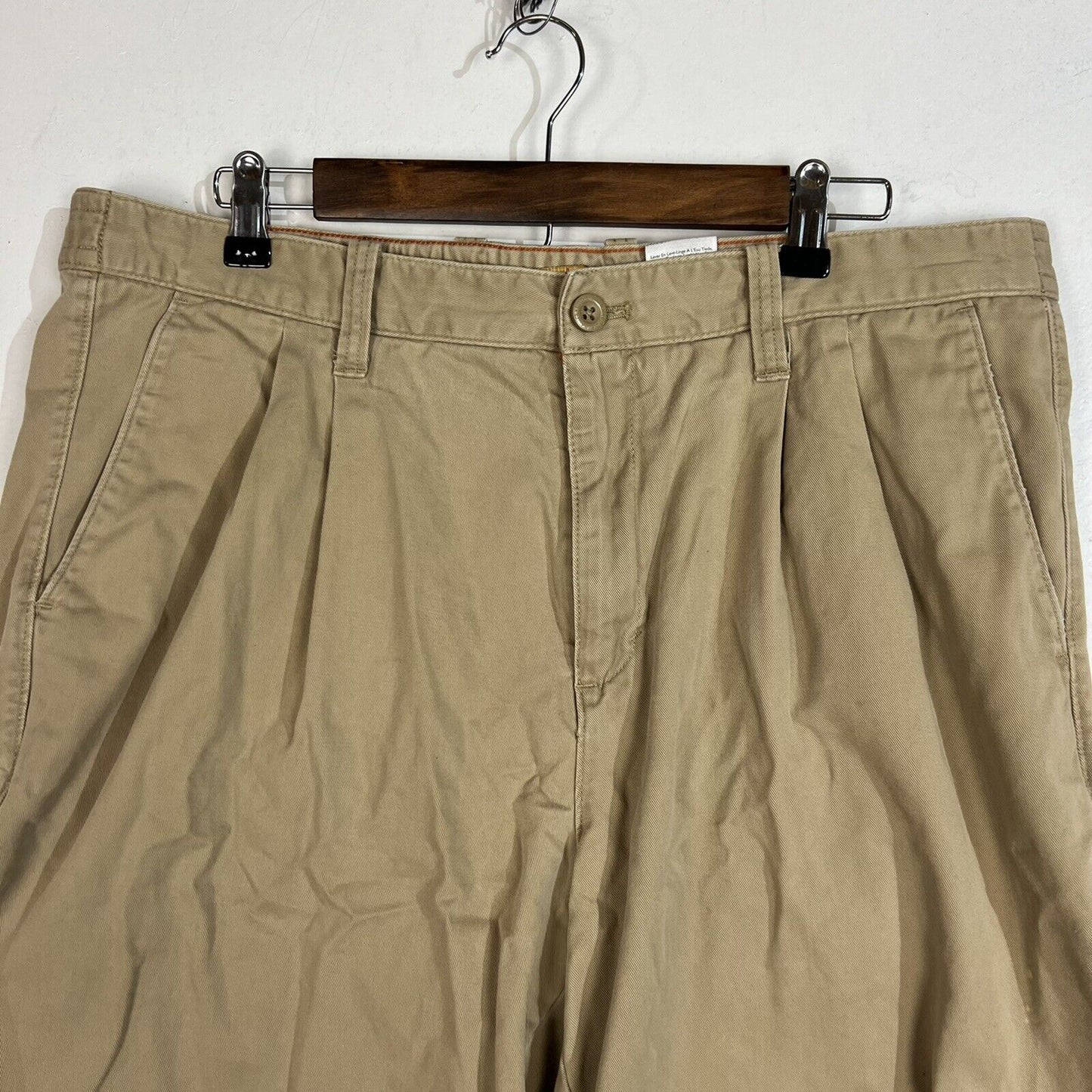 Eddie Bauer Men’s Chino Shorts Size 34 Tall Beige (Pre Owned)