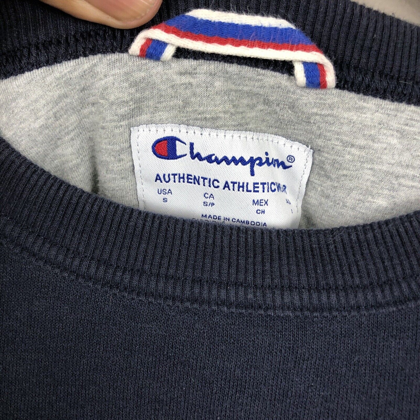Champion Men’s Sweatshirt Size Small Multicolor Long Sleeve Pullover