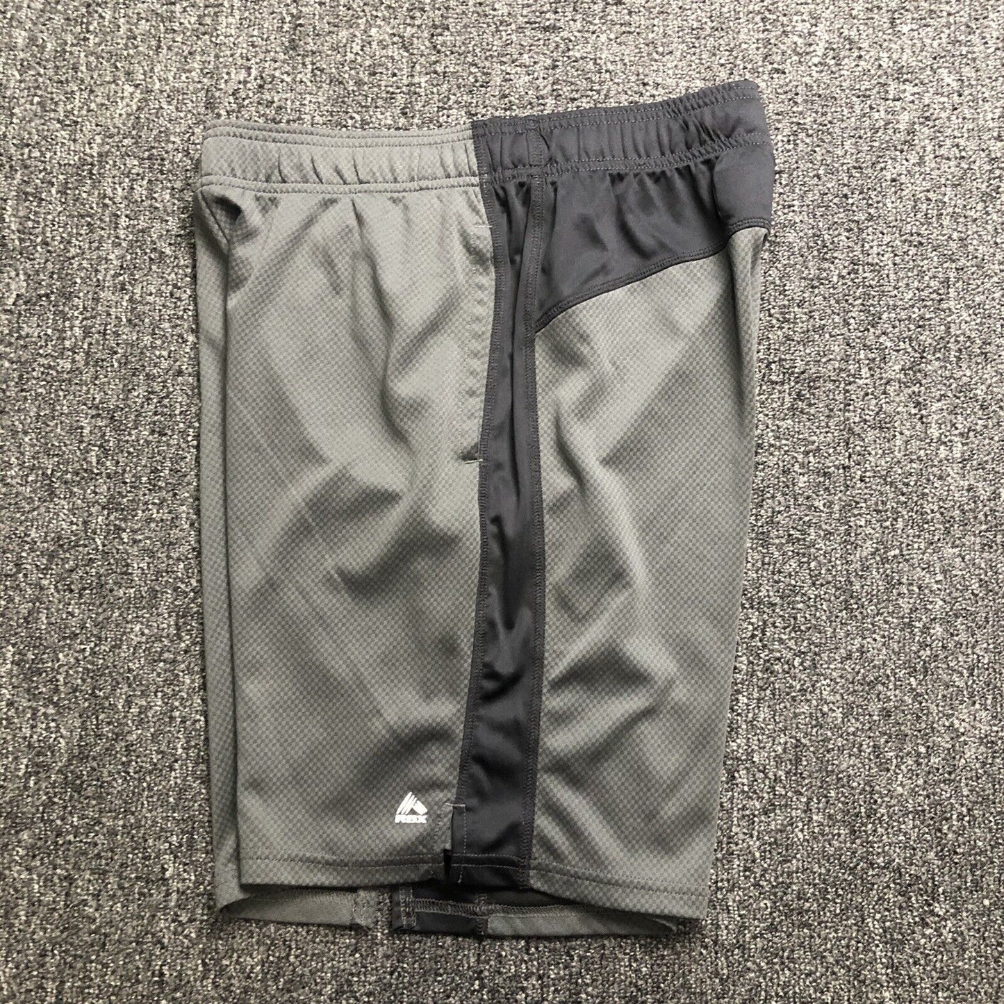 RBX Basketball Shorts Mens Size Medium Color Gray/Black. 1108200