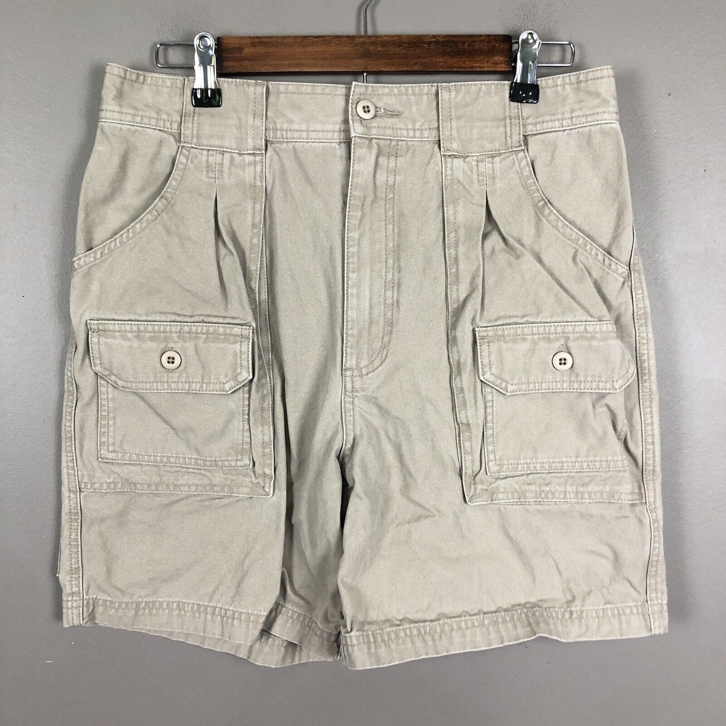 Cabelas Men’s Cargo Shorts Size 38W Color Beige Heavyweight