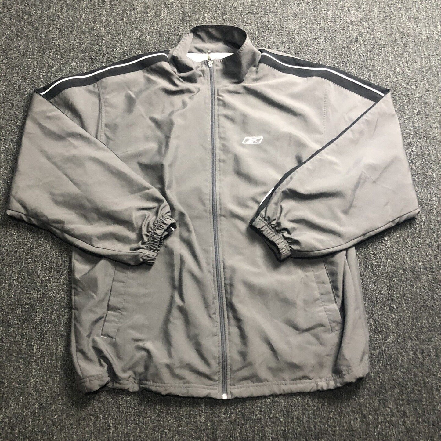 Vintage Reebok Zip Up Winebreaker Men’s L Gray And Black (2106100)
