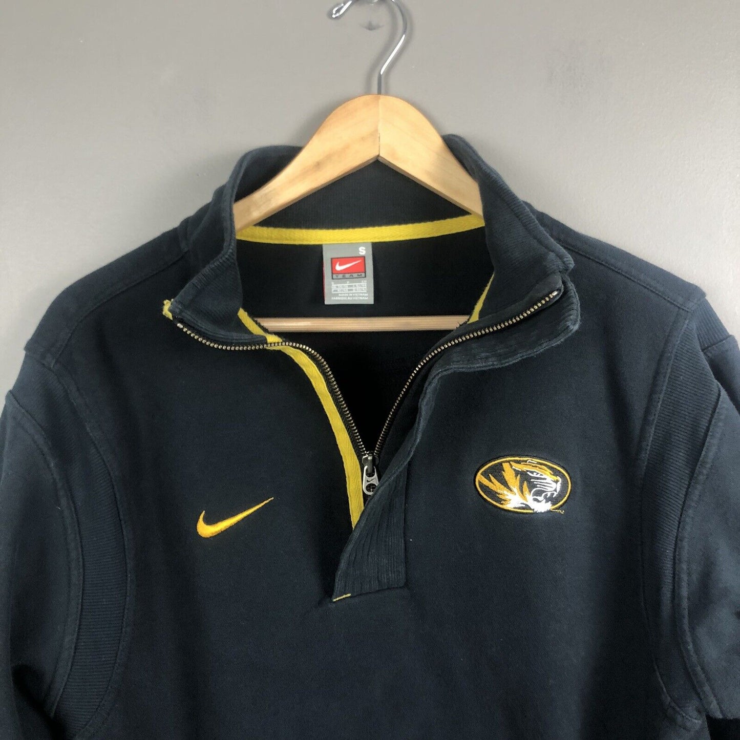 Vintage Mens Team Nike Mizzou Hoodie Size Small Black And Gold Long Sleeve