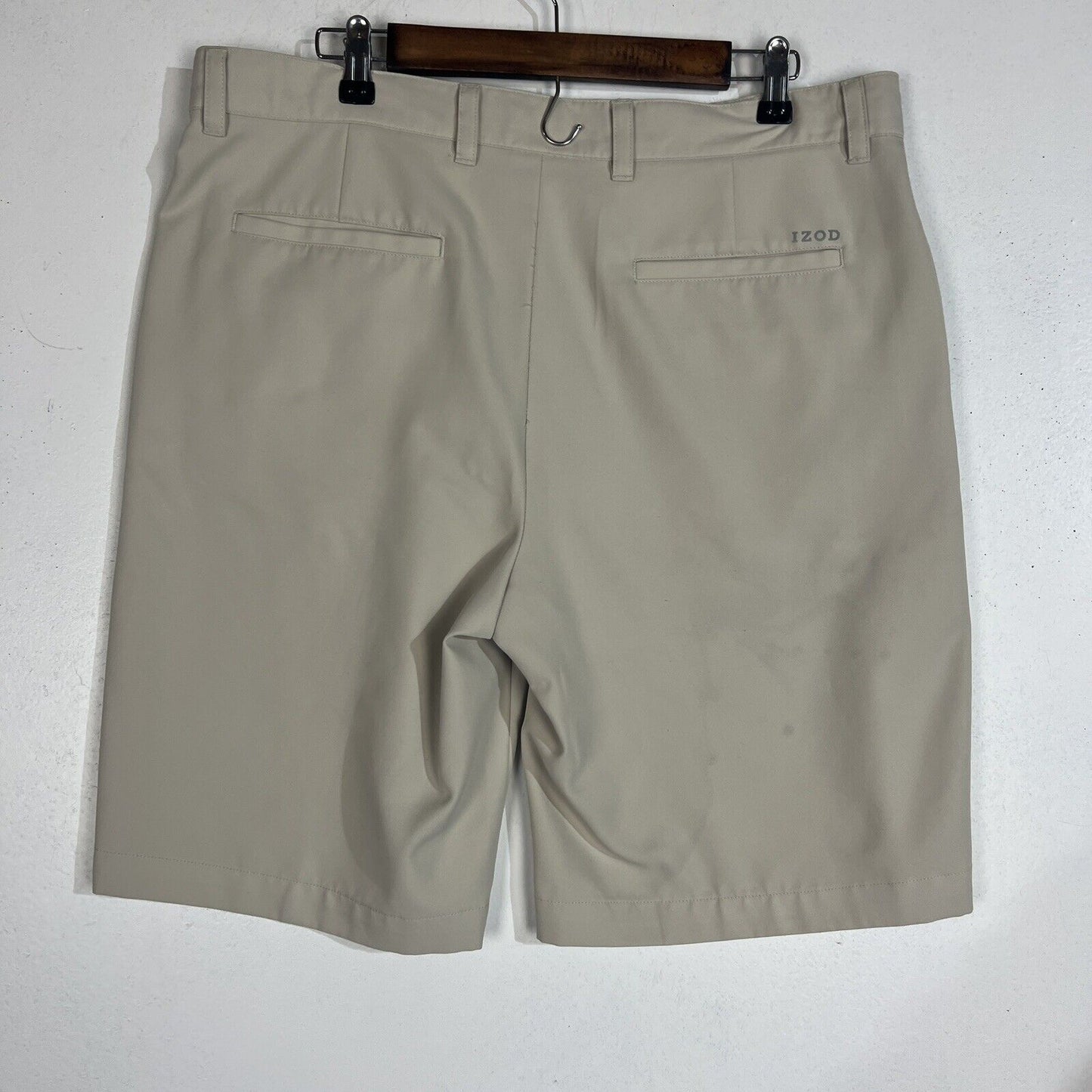 Izod Golf Shorts Men’s Size 36 Khaki (0548)