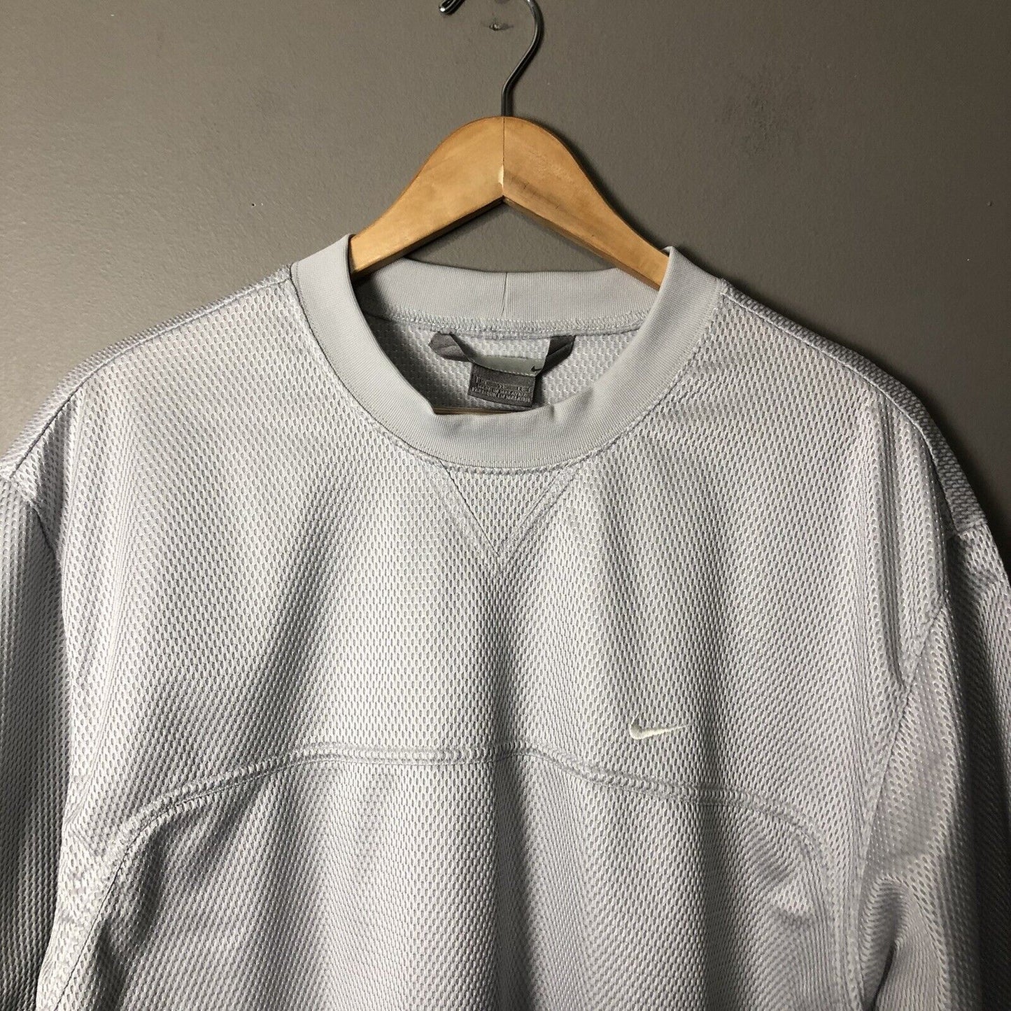 Nike Mens Shirt Size XL Gray Short Sleeve Pullover