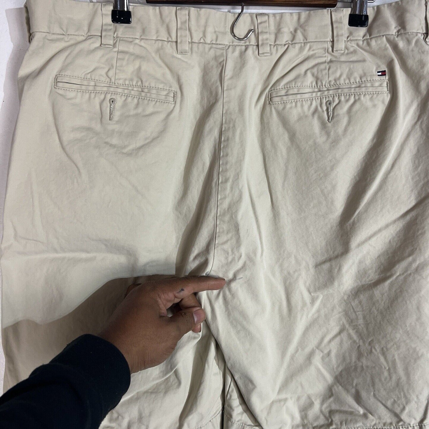 Tommy Hilfiger Chino Shorts Men’s Size 38 Color Beige Flat Front