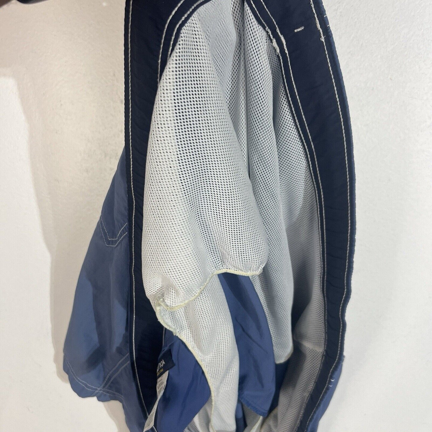 Nautica Swim Trunks Men’s Size XXL Color Blue (Lined)