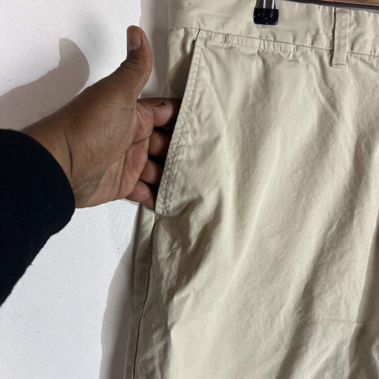 Tommy Hilfiger Chino Shorts Men’s Size 38 Color Beige Flat Front