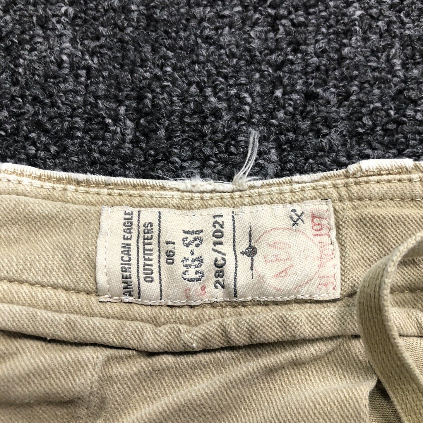 American Eagle Shorts Mens Size 33 Color Khaki. 1715300