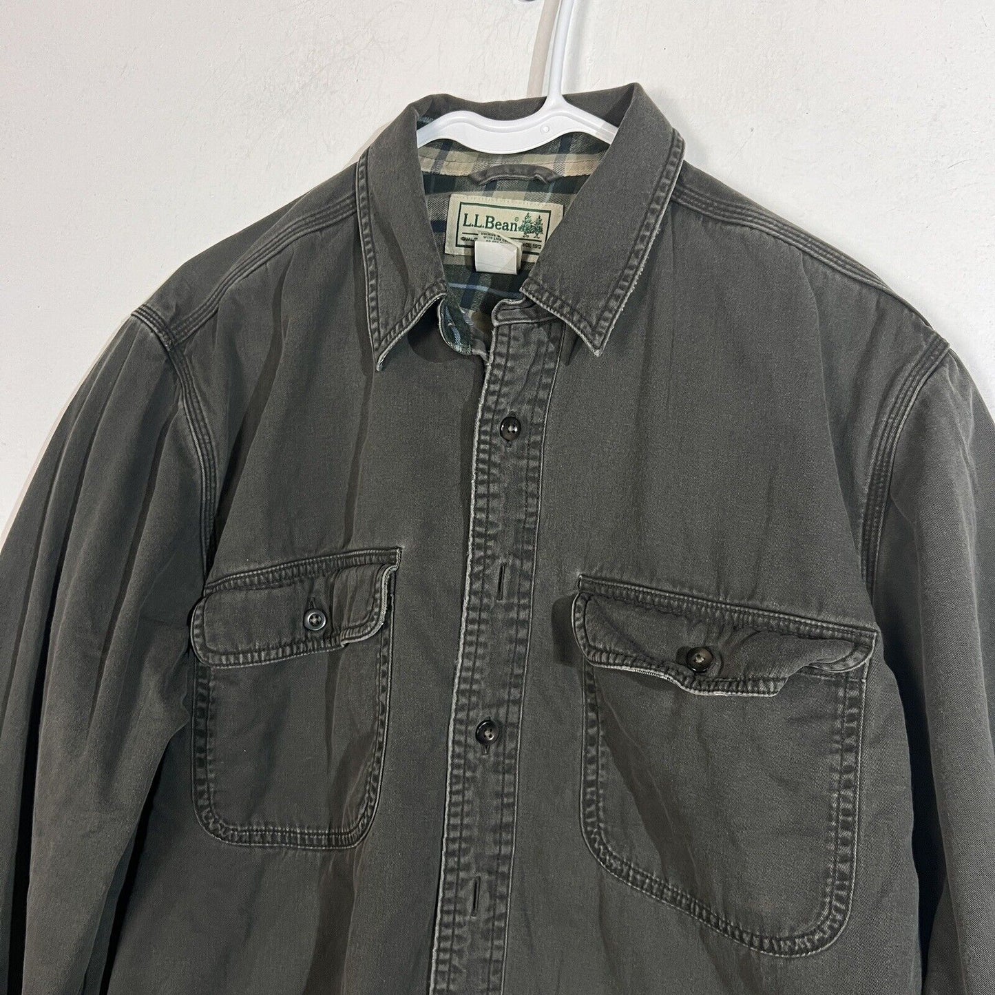 L.L. Bean Shirt Men’s Medium Green Long Sleeve Button Up