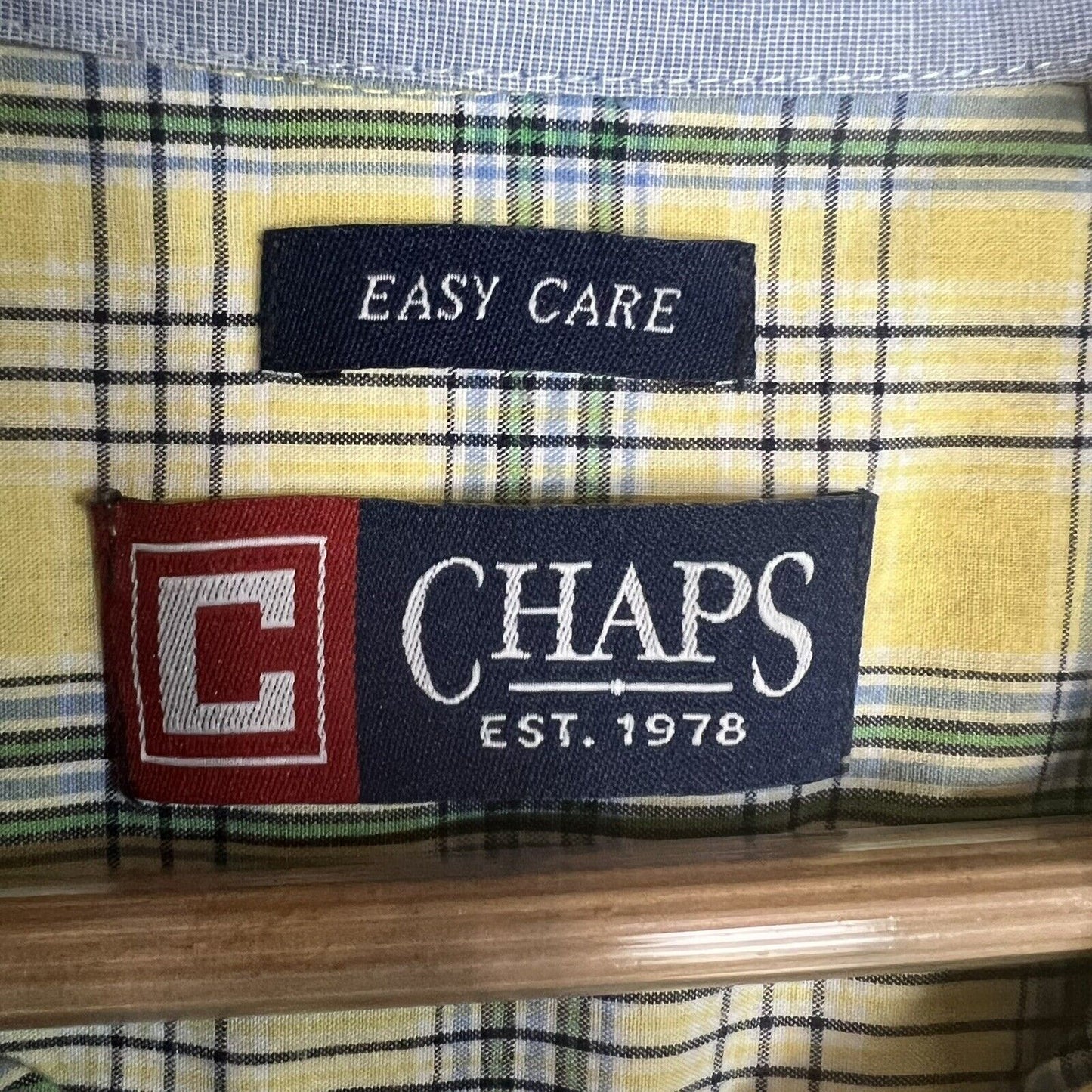 Chaps Men’s Short Sleeve Shirt Size M Multicolor (Pre-Owned) Button Up