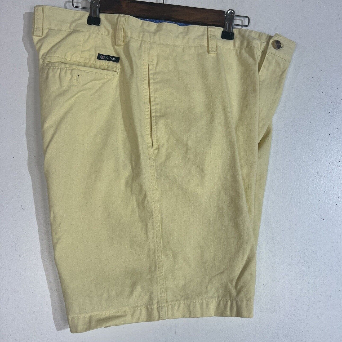 Chaps Chino Shorts Men’s Size 38 Color Yellow Casual