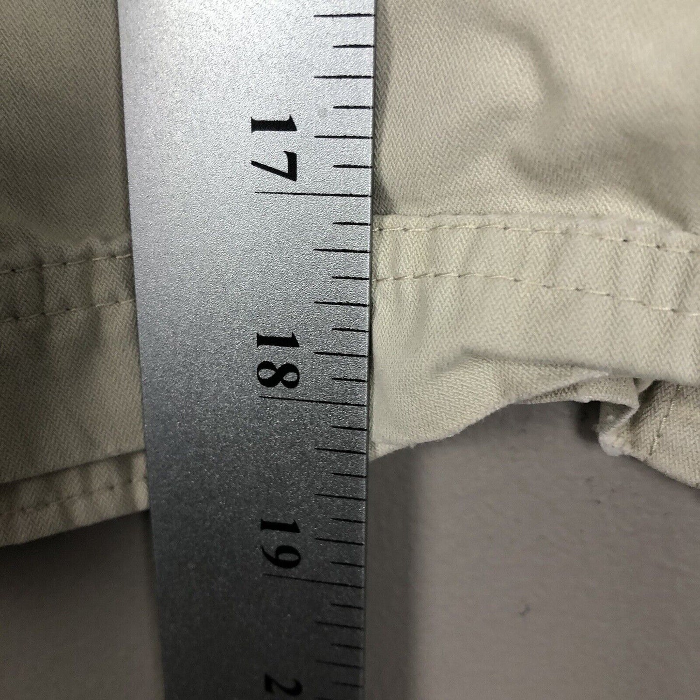 Columbia Men’s Cargo Shorts Size 36W Color Beige Outdoor