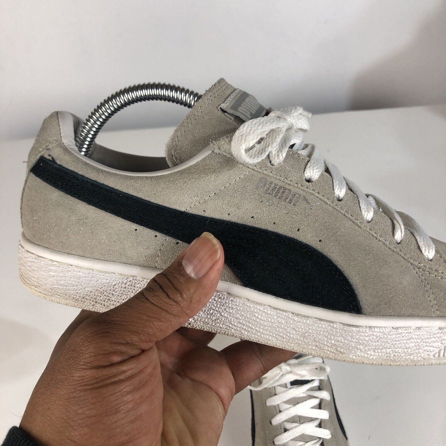 Mens Suede Puma Shoes men’s Size 7.5 Color Gray