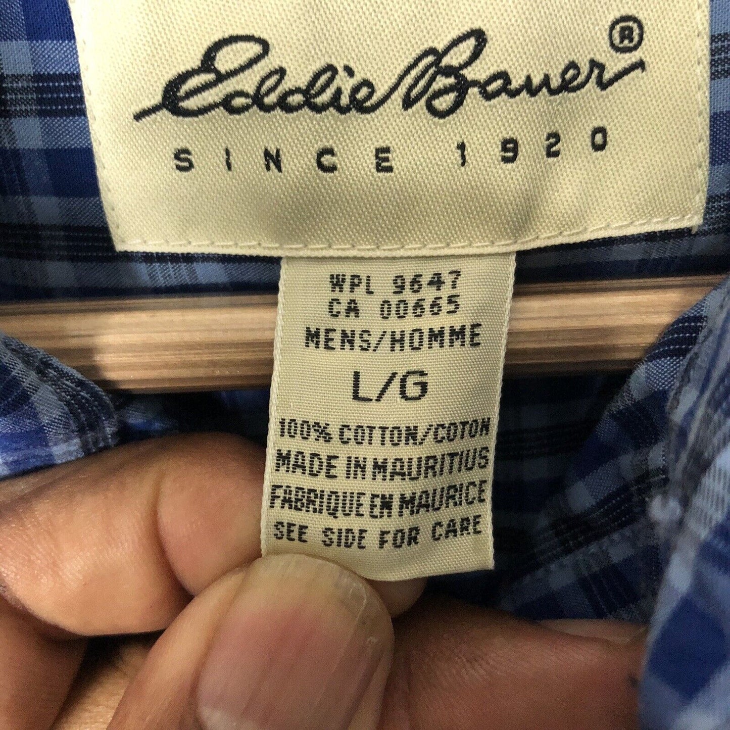 Eddie Bauer Men’s Button Up Shirt Size L Blue Long Sleeve Casual