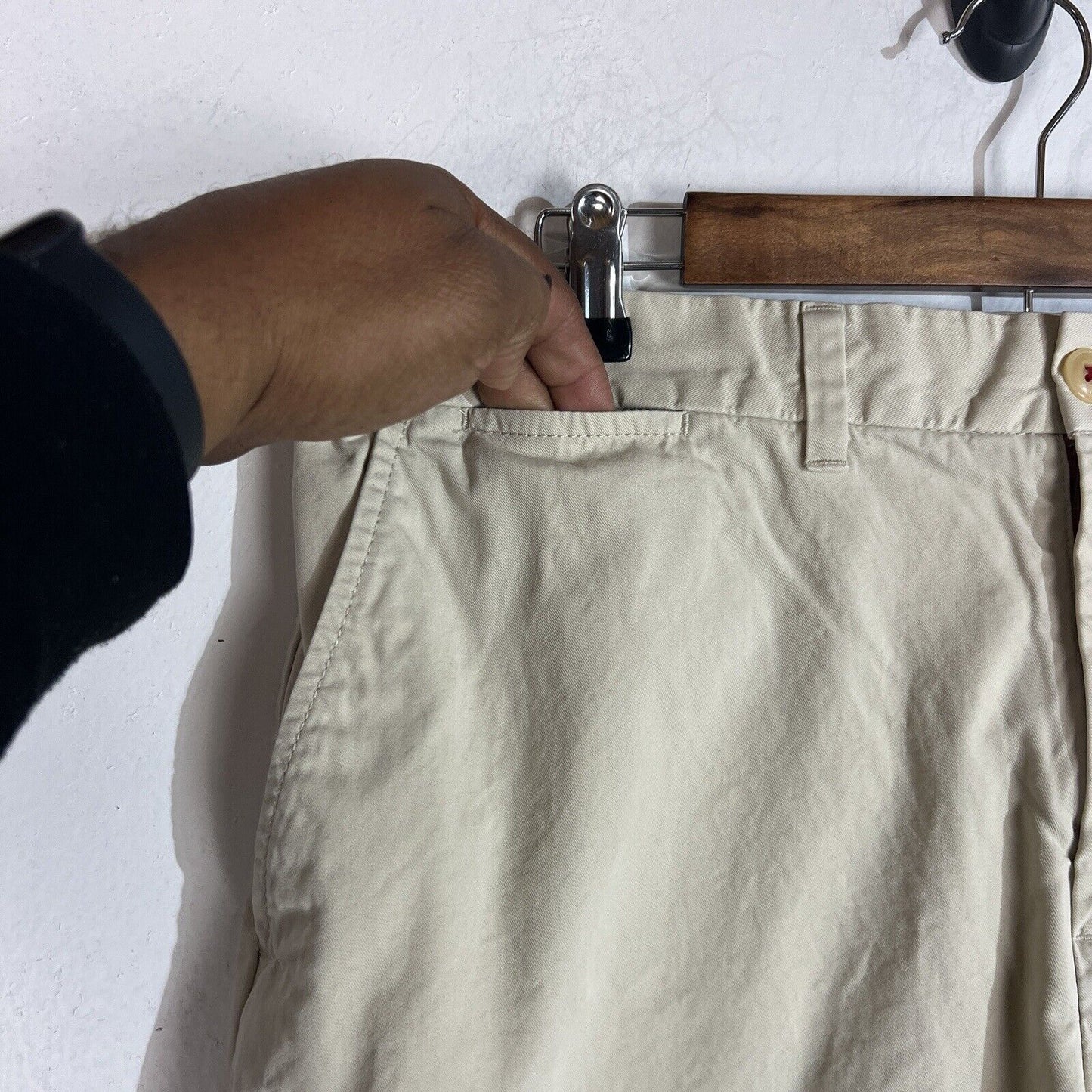 Tommy Hilfiger Chino Shorts Men’s Size 38 Color Beige Flat Front