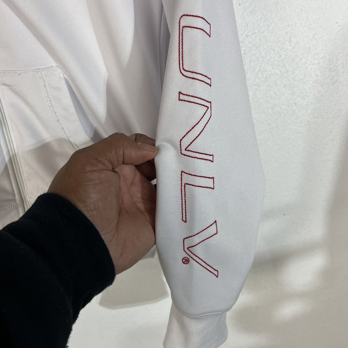 Colosseum UNLV Hoodie Women's Size M Color White Full Zip
