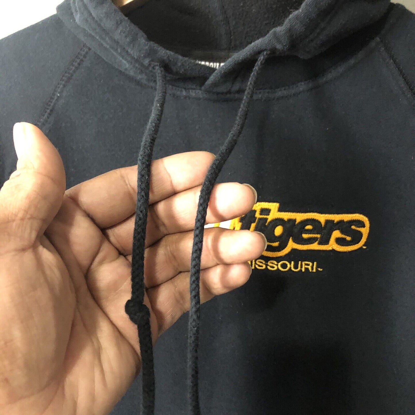 Missouri Mizzou Tigers Pullover Hoodie Women’s Medoum Black Long Sleeve