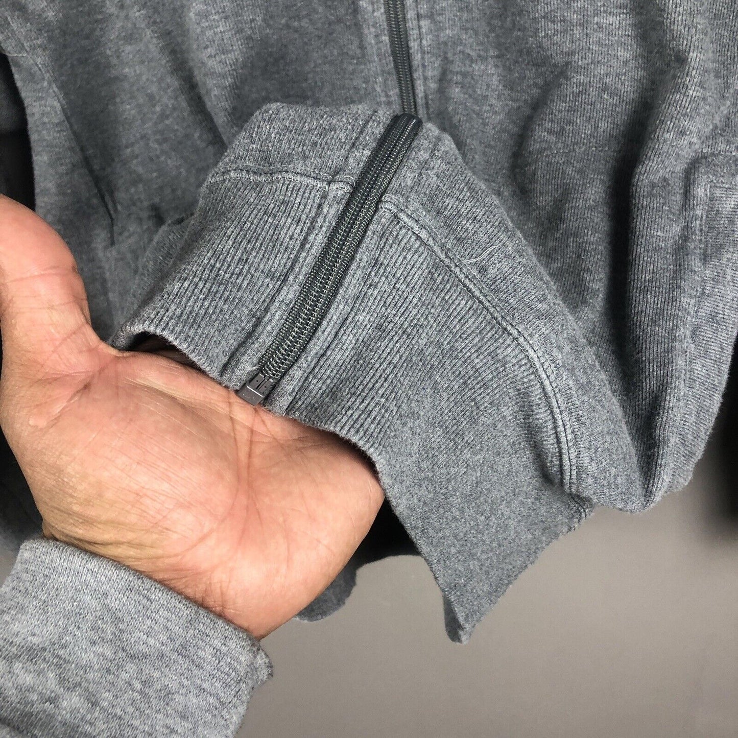 Izod Men’s Sweater Size Large Gray Full Zip Long Sleeve Heavyweight